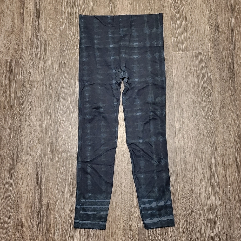 spanx look at me now seamless leggings | blue tie-dye print | xl